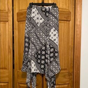 Notations Black and White Midi Skirt